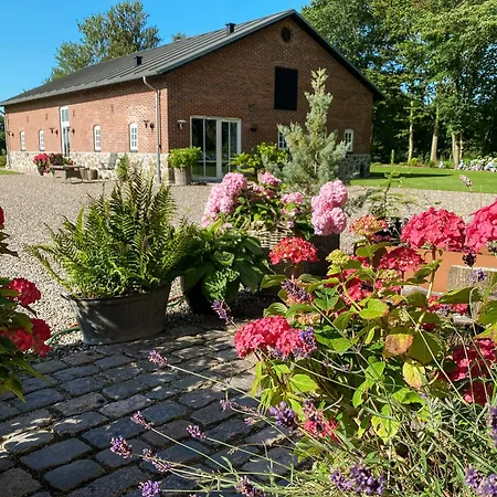 Renovated Barn By Haervejen In Peaceful Nature * Vejen